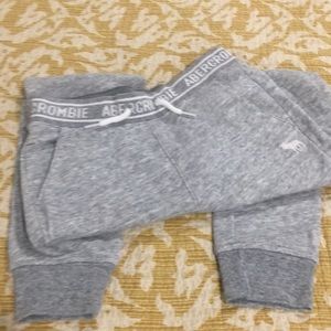 Abercrombie Kids warm up pants